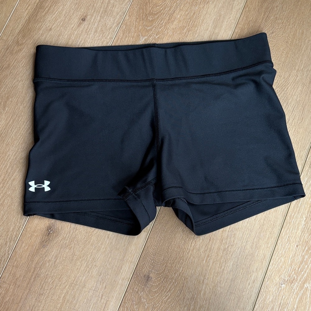 Under Armour Black Women's Stretch Bike Shorts. 30” waist